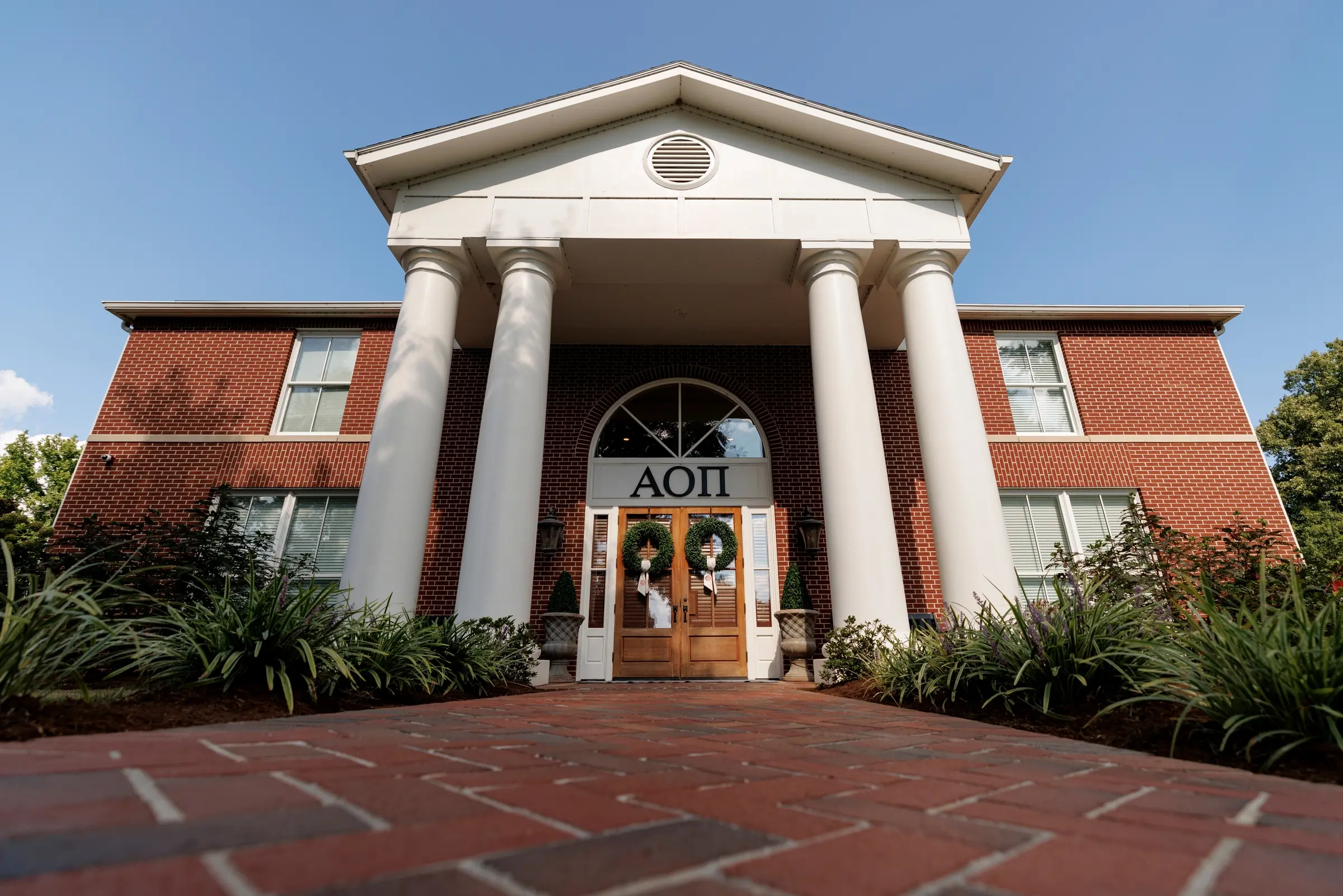Image sorority-village-02.webp